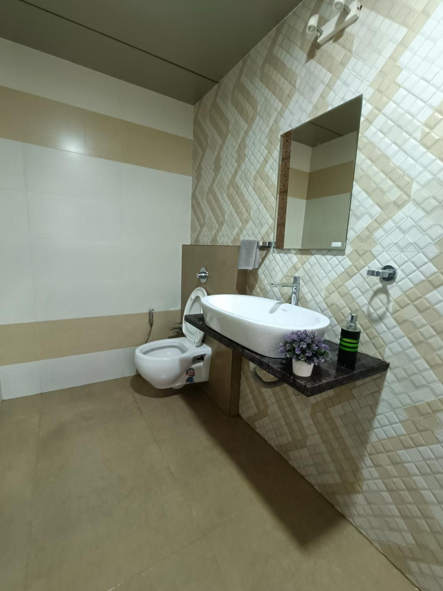 Rain Mist 4Bhk Luxury Villa With Private Pool Lonavala Exterior photo
